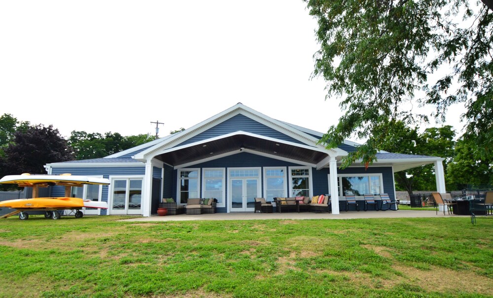 Waters Edge B&B Resort - photo 34