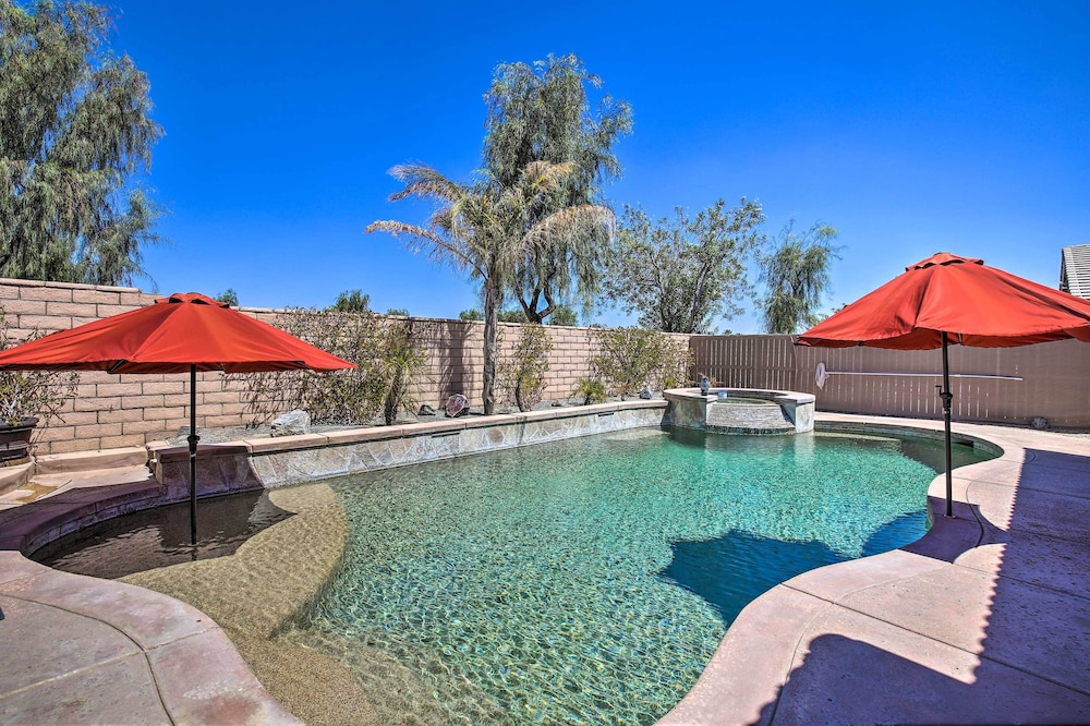 Outdoor Oasis Coachella Valley Group Getaway — Coachella