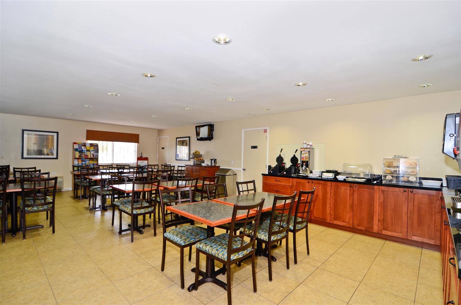 Best Western San Diego Pacific Beach Mission Bay - photo 8