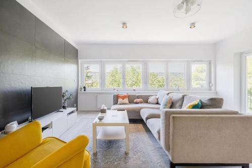 Earthy Elegance Apartment — 4-Star Luxury Hotel in Budapest, Hungary