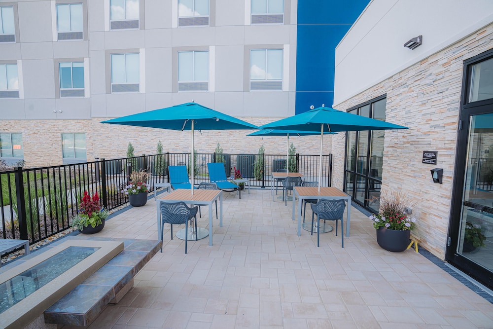Hampton Inn by Hilton Huntley Chicago - photo 43