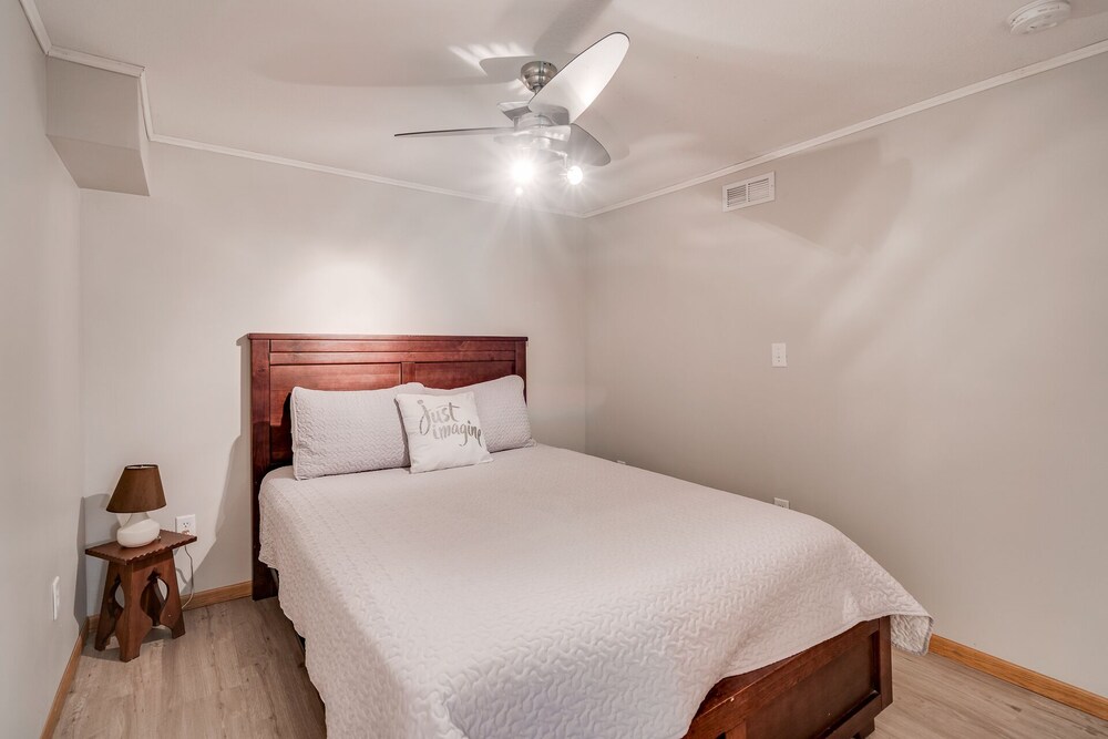 Manor on the River Whole House - photo 5