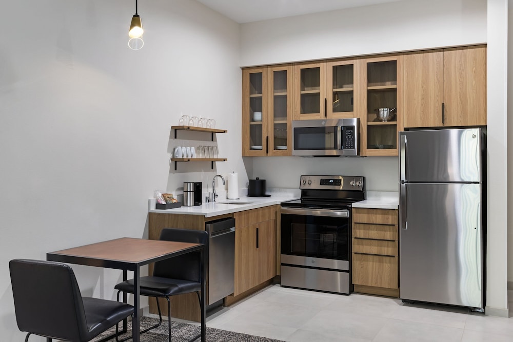 Residence Inn Chatsworth - photo 16