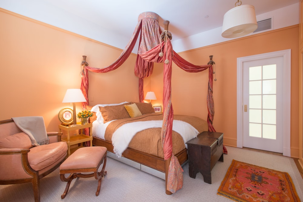 The Ivy Hotel - photo 22