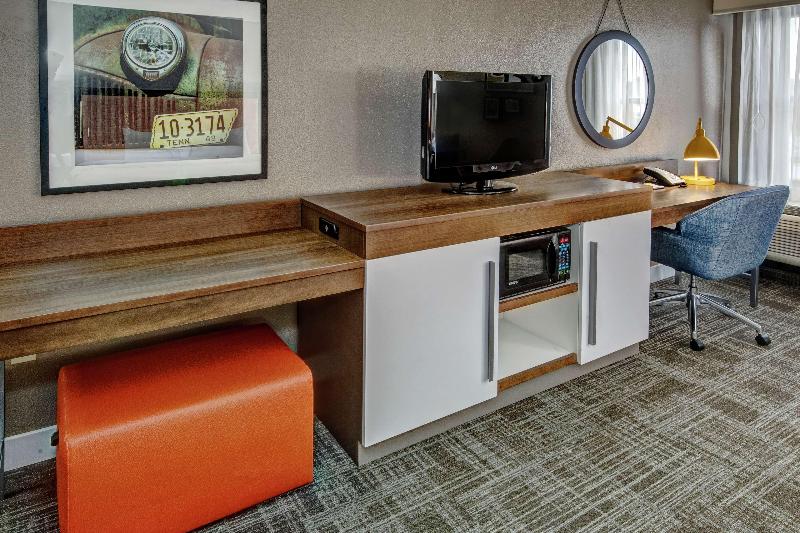 Hampton Inn Tullahoma - photo 37