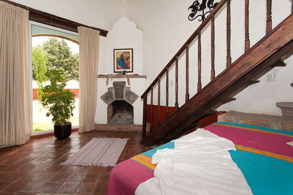 Hacienda de la Luz — 4-Star Luxury Hotel in San Felipe Del Progreso, Mexico