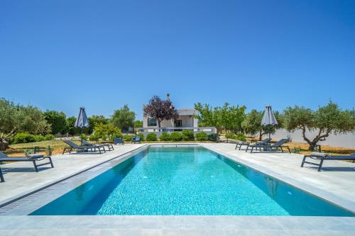 Nostra Terra Villa 2 acre Secluded Nature Escape with Heated Pool By ThinkVilla — 4-Star Luxury Hotel in Perama, Greece