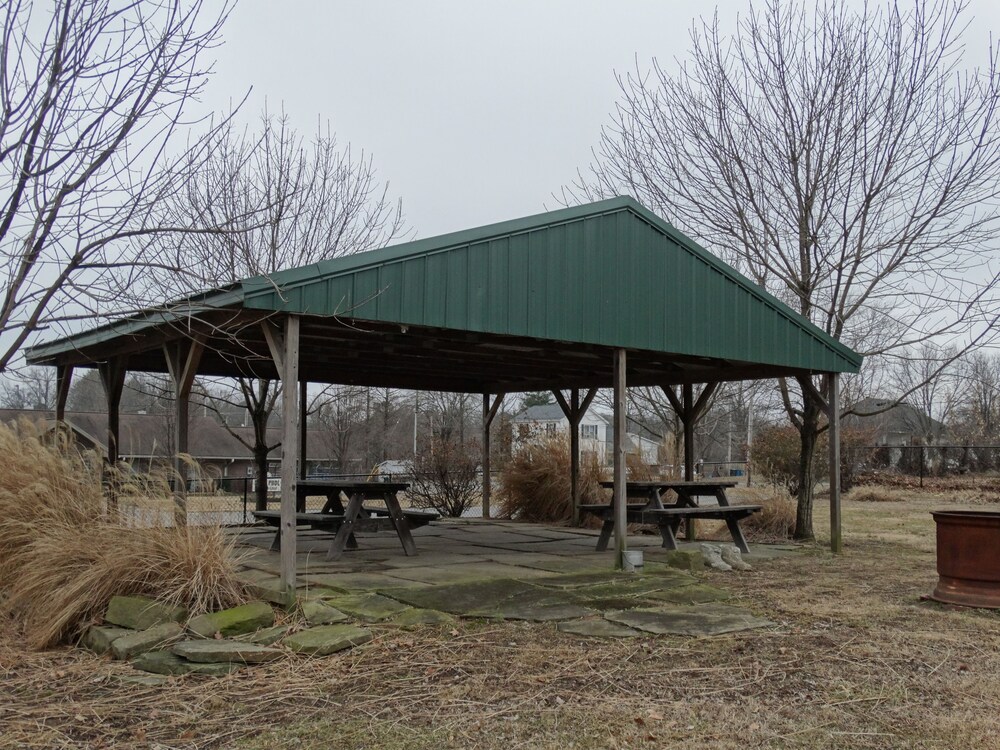 Davie School Inn - photo 49
