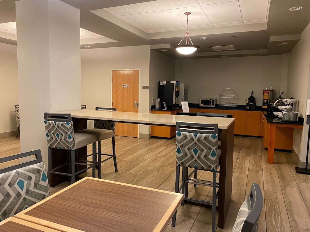 City Express by Marriott Danville - photo 14