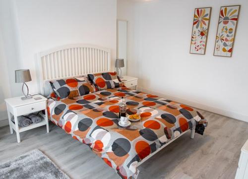 Sandy bottoms — 4-Star Luxury Hotel in Llandudno, United Kingdom