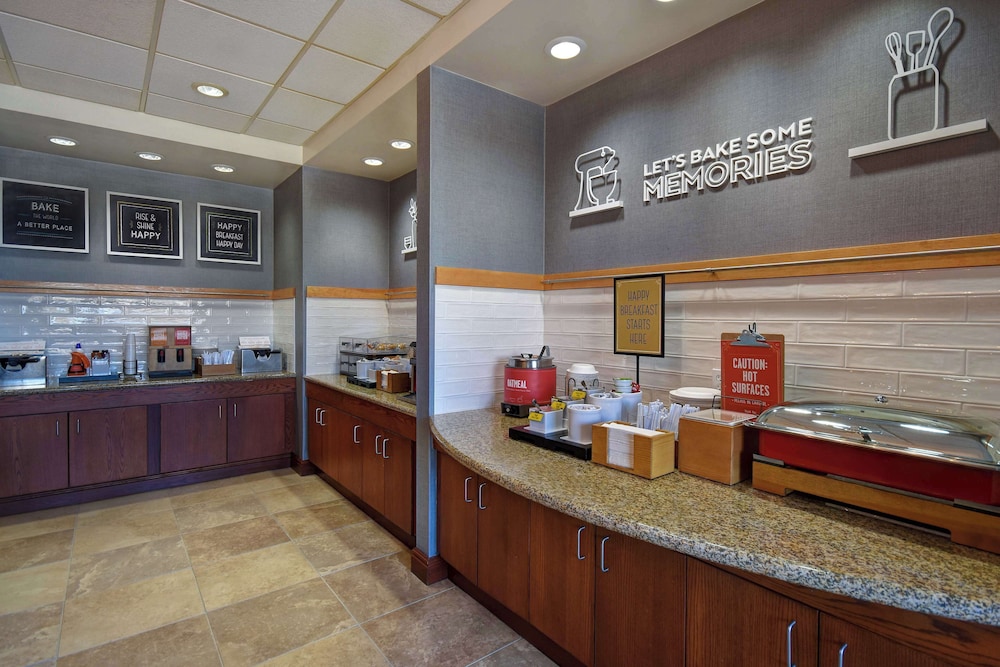 Hampton Inn Rutland - photo 55