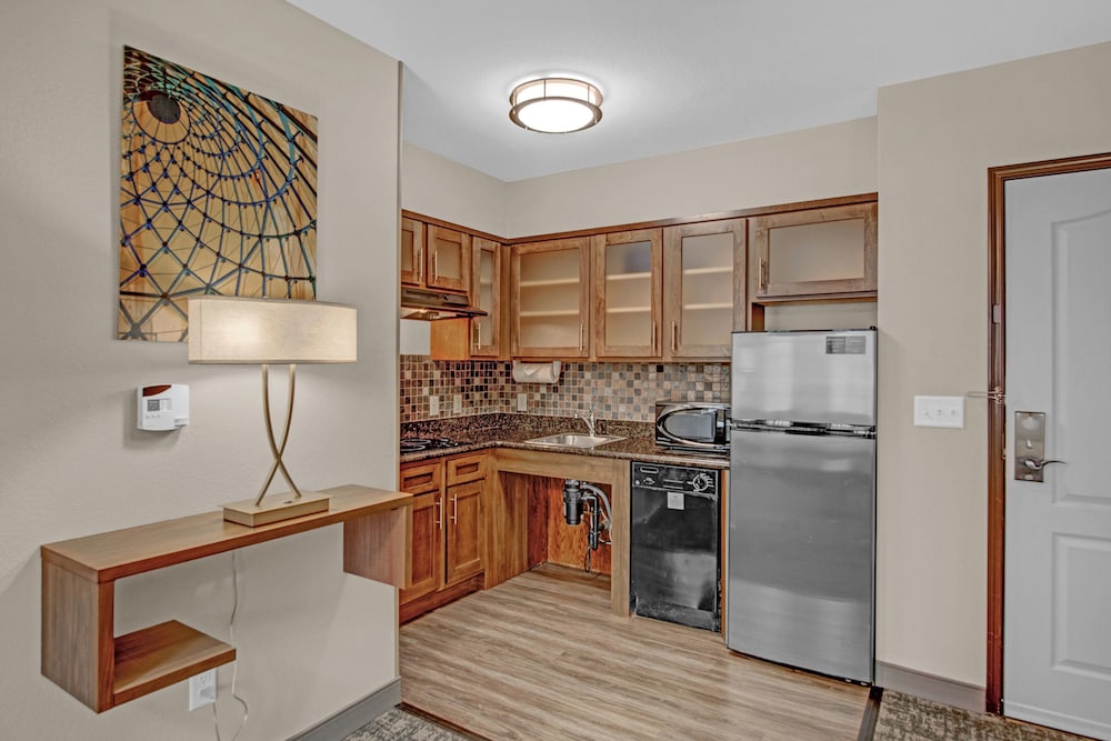 Staybridge Suites Salt Lake West Valley City by IHG - photo 36