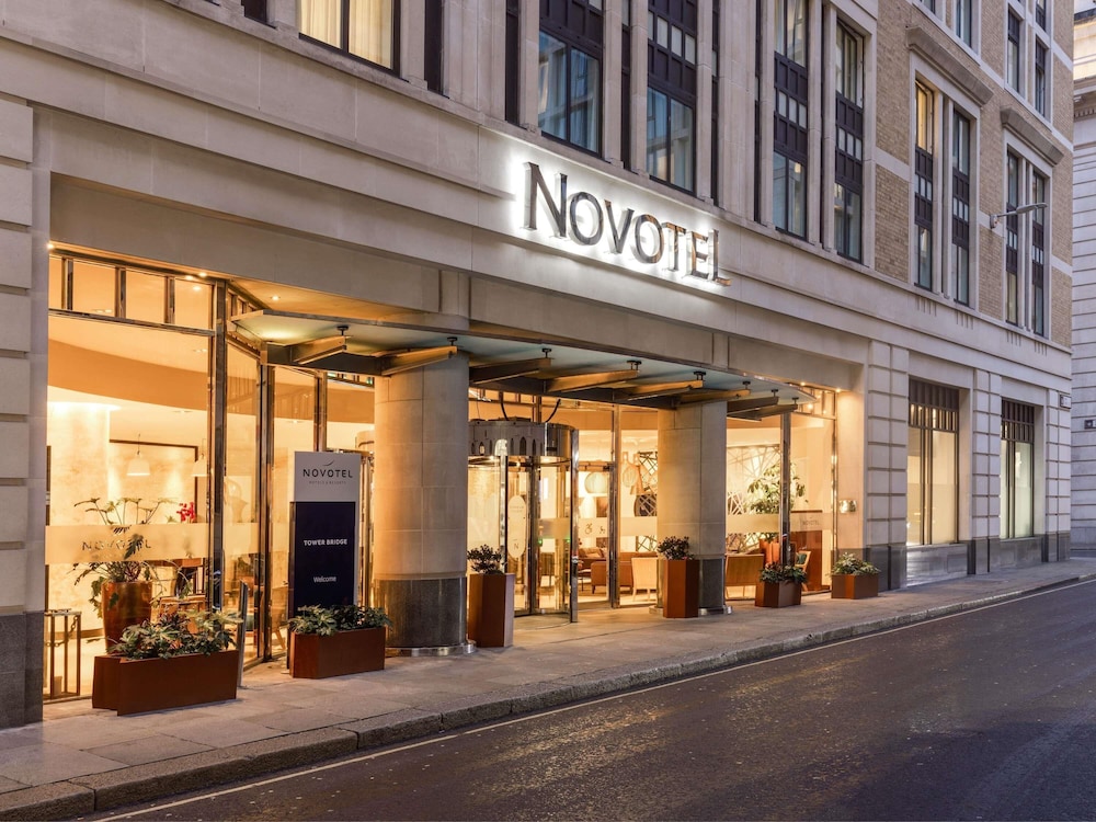 Novotel London Tower Bridge — 4-Star Luxury Hotel in London, United Kingdom