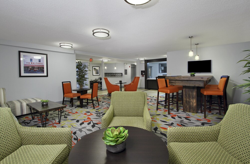 Candlewood Suites Rogers Bentonville - photo 3