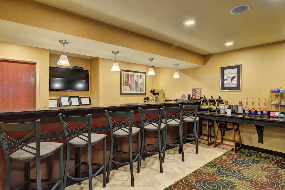 Cobblestone Hotel & Suites Punxsutawney PA - photo 28