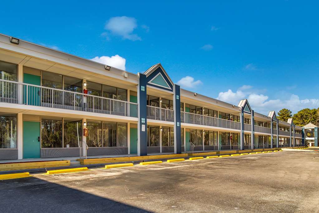 Clarion Inn & Suites Florence Darlington - photo 7