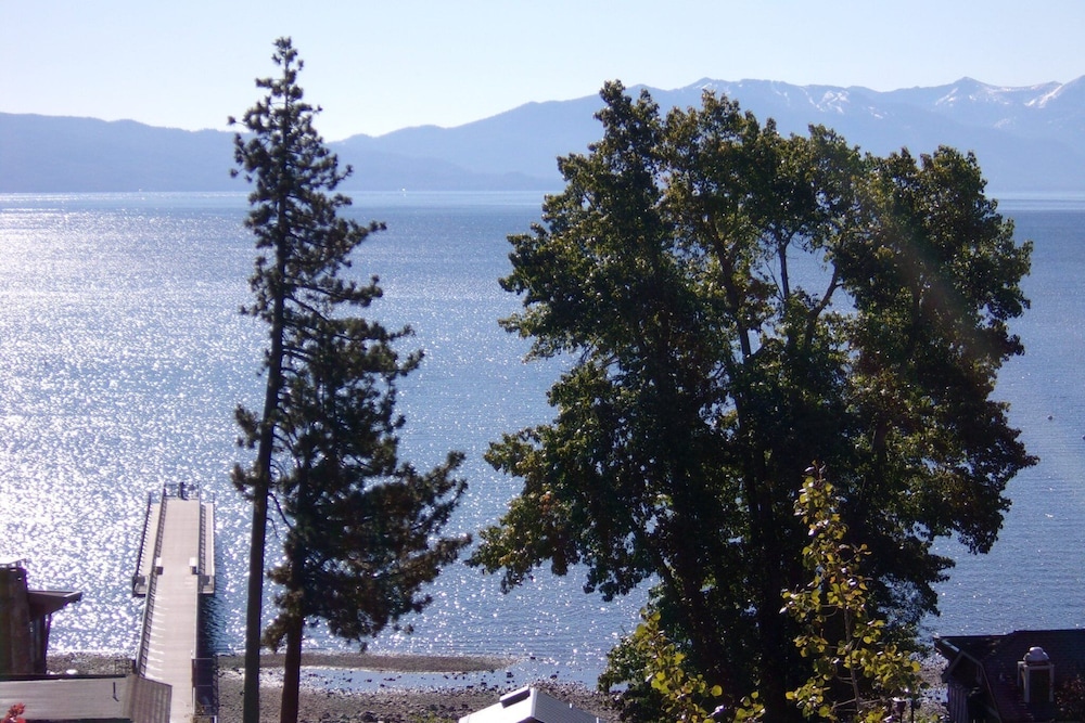 Pepper Tree Inn - photo 23