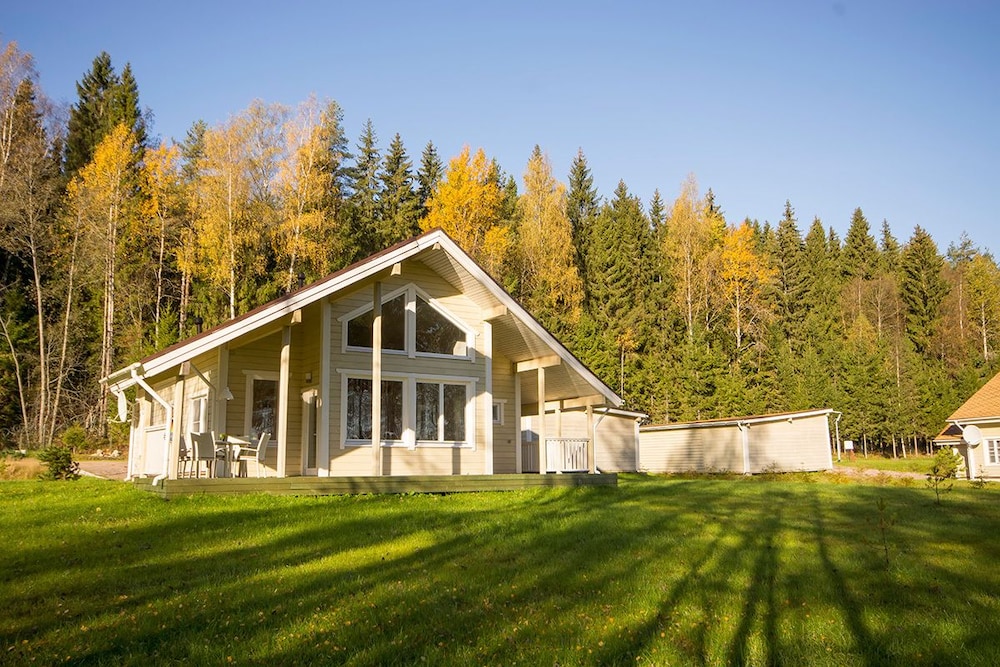 Cottages Russkaya Krasavitsa — 4-Star Luxury Hotel in Vyborg, Russia