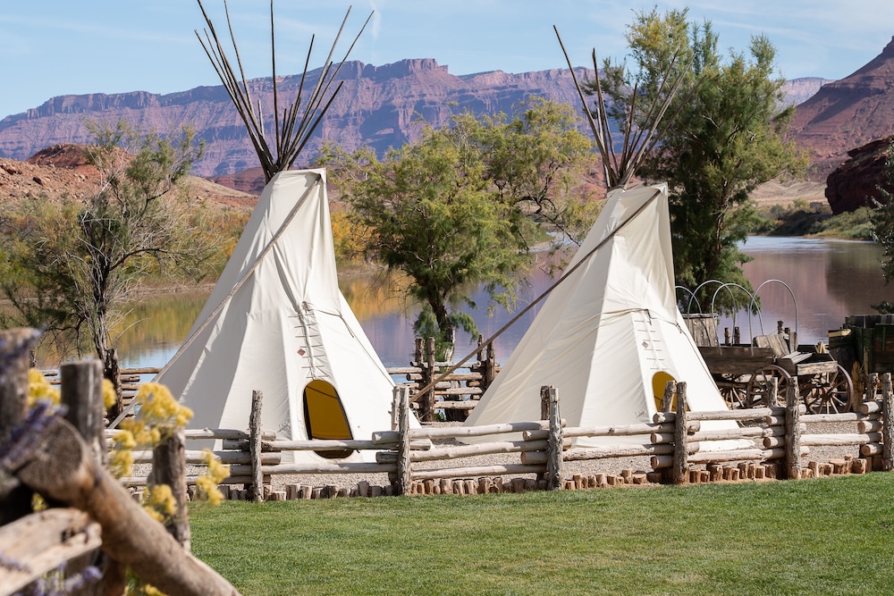 Red Cliffs Lodge - photo 51