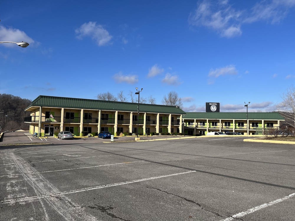 Hotel M Morgantown WVU Area - photo 18