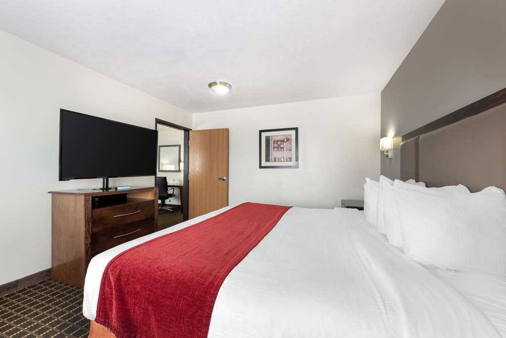 Best Western Plus Eagleridge Inn & Suites - photo 19