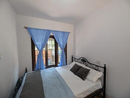 Elite Cottages in Suntikoppa, India