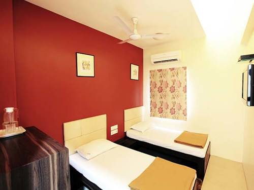 Room Maangta 212 @ Andheri West