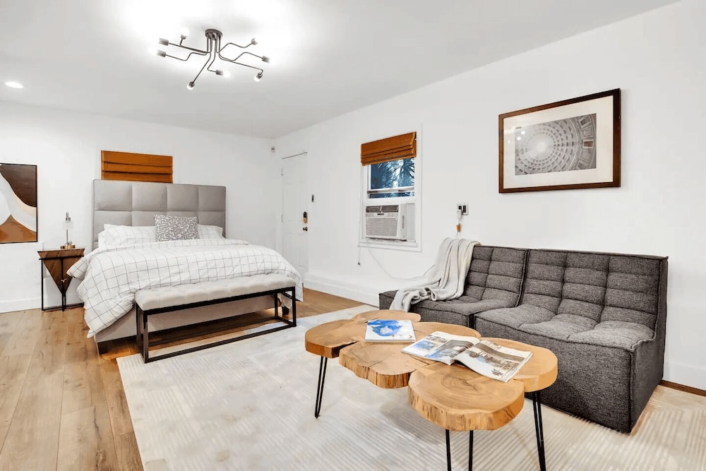 Dos Palos by Avantstay Mod Hollywood Sanctuary - photo 5