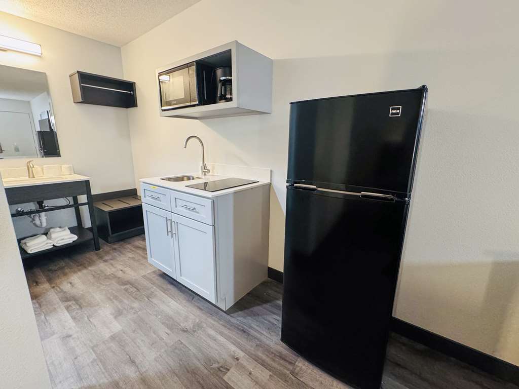 Motel 6 Detroit Southgate - photo 10