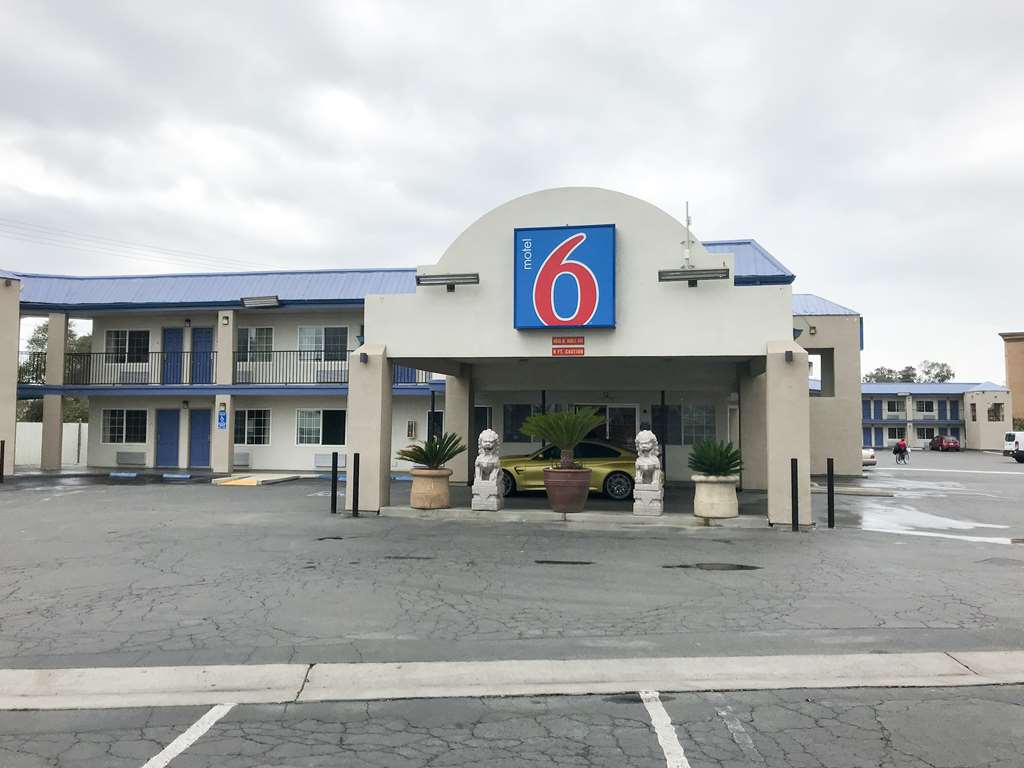 Motel 6 Visalia CA - photo 9