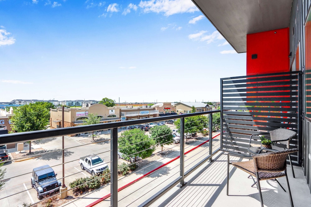 Modern Hill Country Condo for 4 w Resort Perks - photo 27