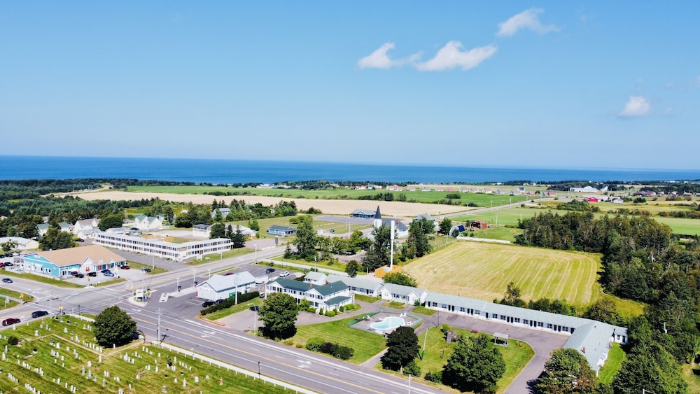 Anne Shirley Motel & Cottages in Cornwall, Canada