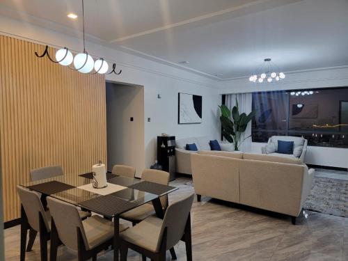 Luxurious 3 Bedroom Apartment Staroot Residency Kilimani