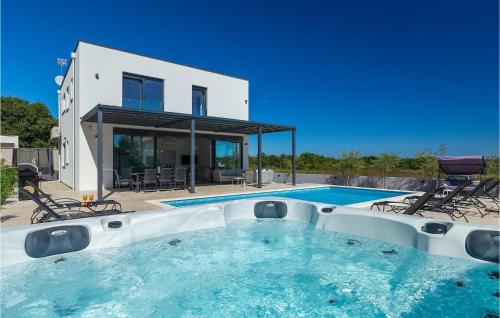 Villa Sunshine Tea — 5-Star Luxury Hotel in Pula, Croatia