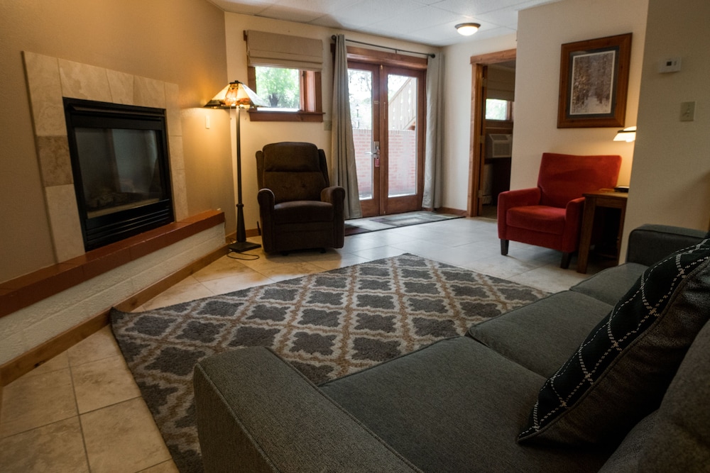 Silver Moon Inn - photo 116
