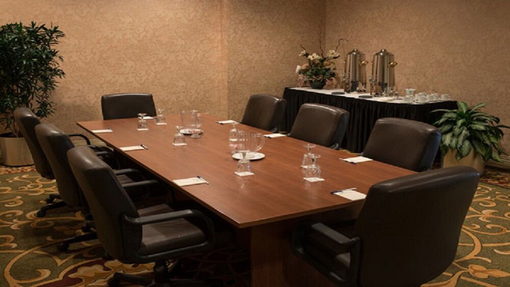Staybridge Suites Chicago O'Hare Rosemont By IHG - photo 14