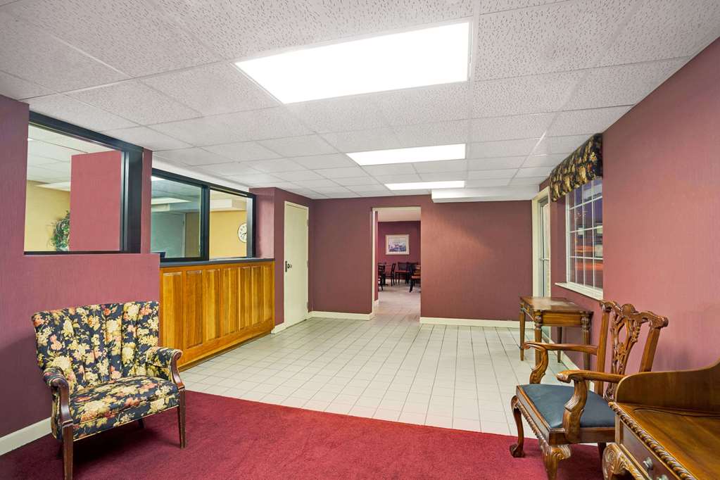 Days Inn by Wyndham Joelton Nashville - photo 3