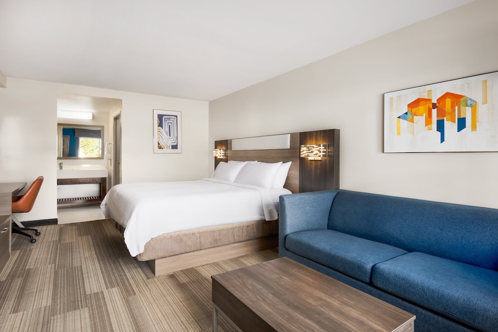 Holiday Inn Express Simi Valley by IHG - photo 25