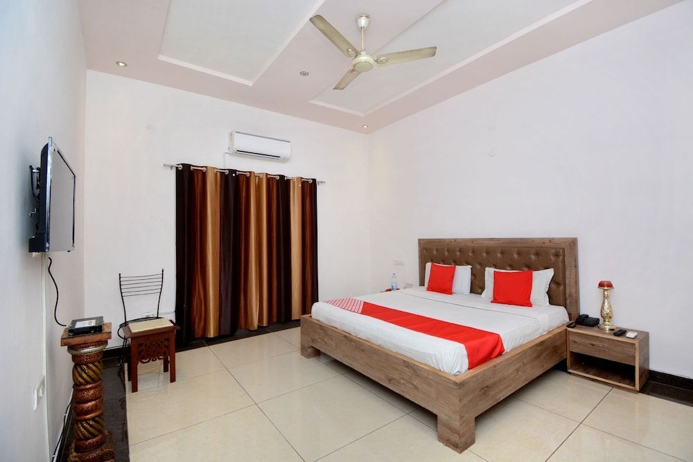 Hotel O DS Royal Guest House