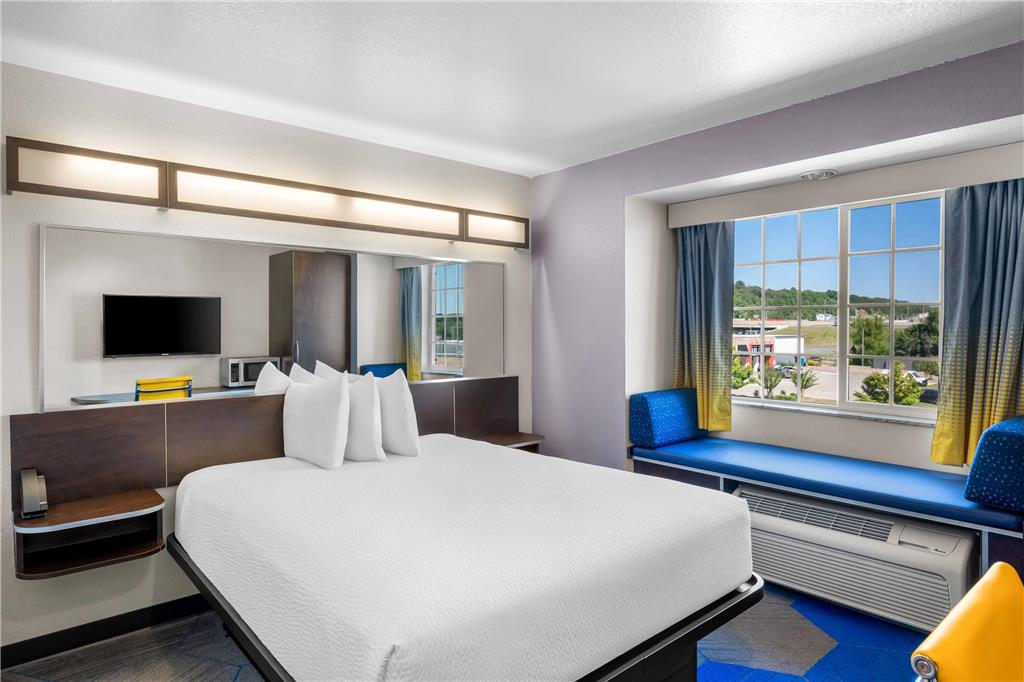 Microtel Inn & Suites by Wyndham Conway - photo 21
