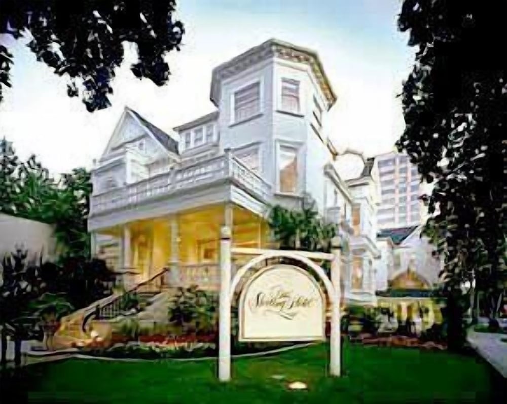 The Sterling Hotel - photo 43
