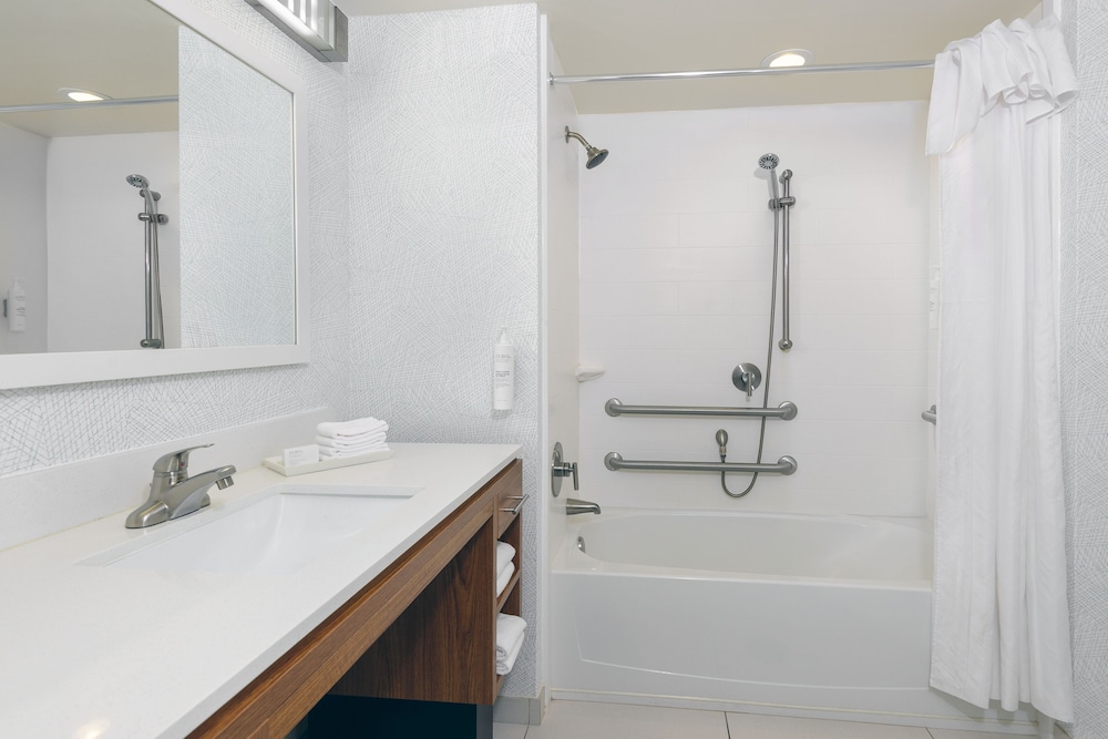 Home2 Suites by Hilton Nokomis Sarasota Casey Key - photo 13