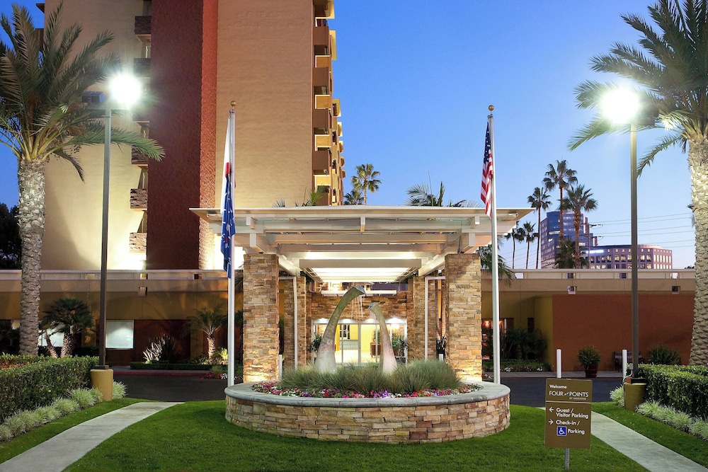 Four Points by Sheraton Los Angeles Westside - photo 44