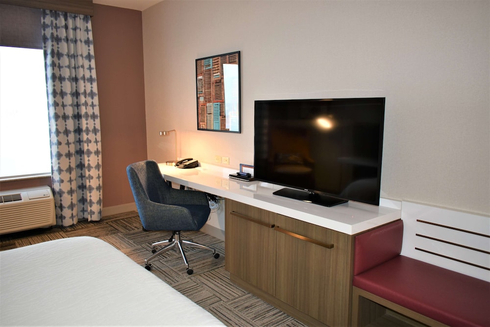 Hilton Garden Inn Oconomowoc - photo 13