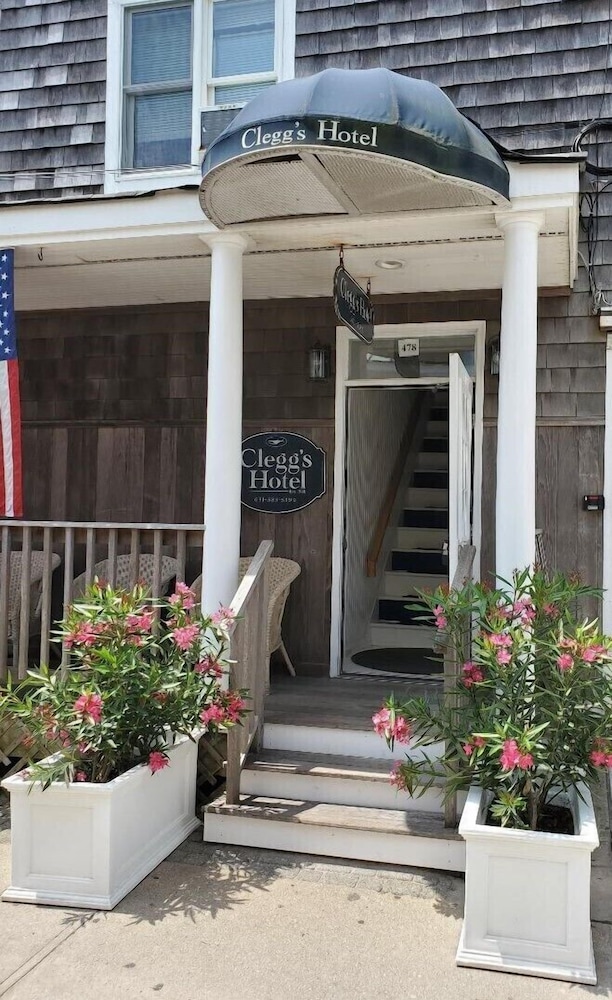 Clegg's Hotel - featured photo
