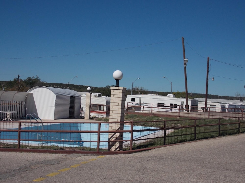 Holiday Host Motel - photo 19