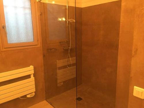 Villa sur les hauteurs de Bandol Sanary sur mer — 4-Star Luxury Hotel in Sanary-Sur-Mer, France