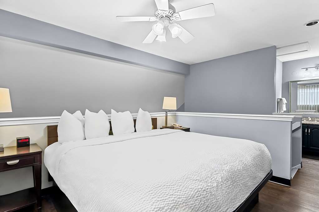 SureStay Studio by Best Western Pensacola - photo 21