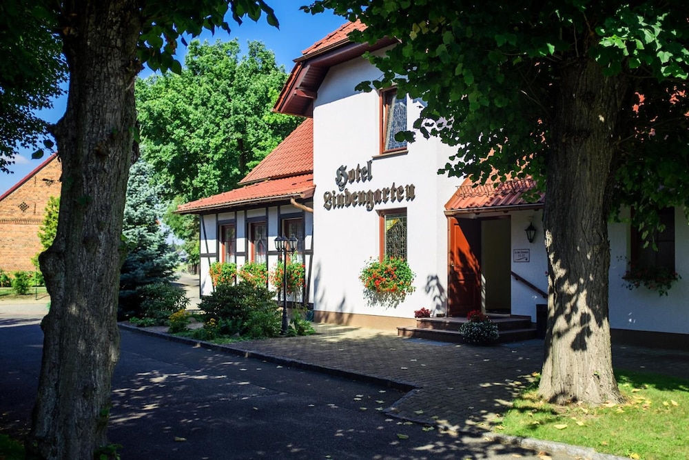 Hotel & Restaurant Lindengarten — hotel in Luebben