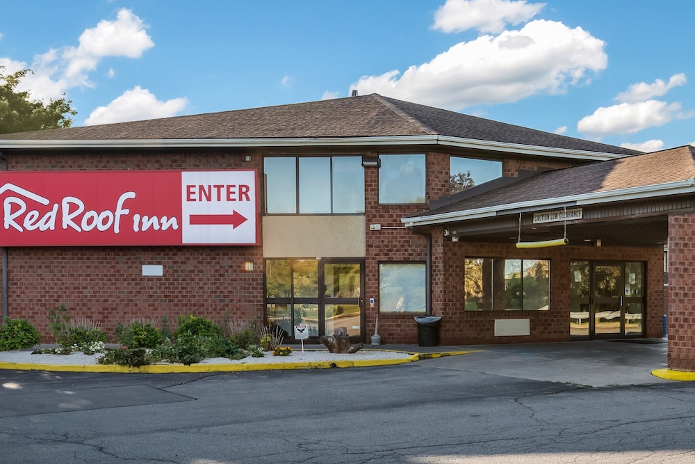 Red Roof Inn Rochester Airport - featured photo